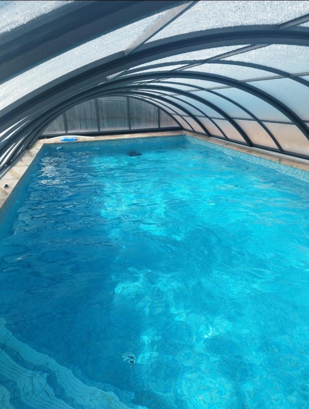 Вилла Piscina Climatizada - Todo El Ano- Playa De La Nora-Chimenea- Barbacoa Кинтуэлес Экстерьер фото